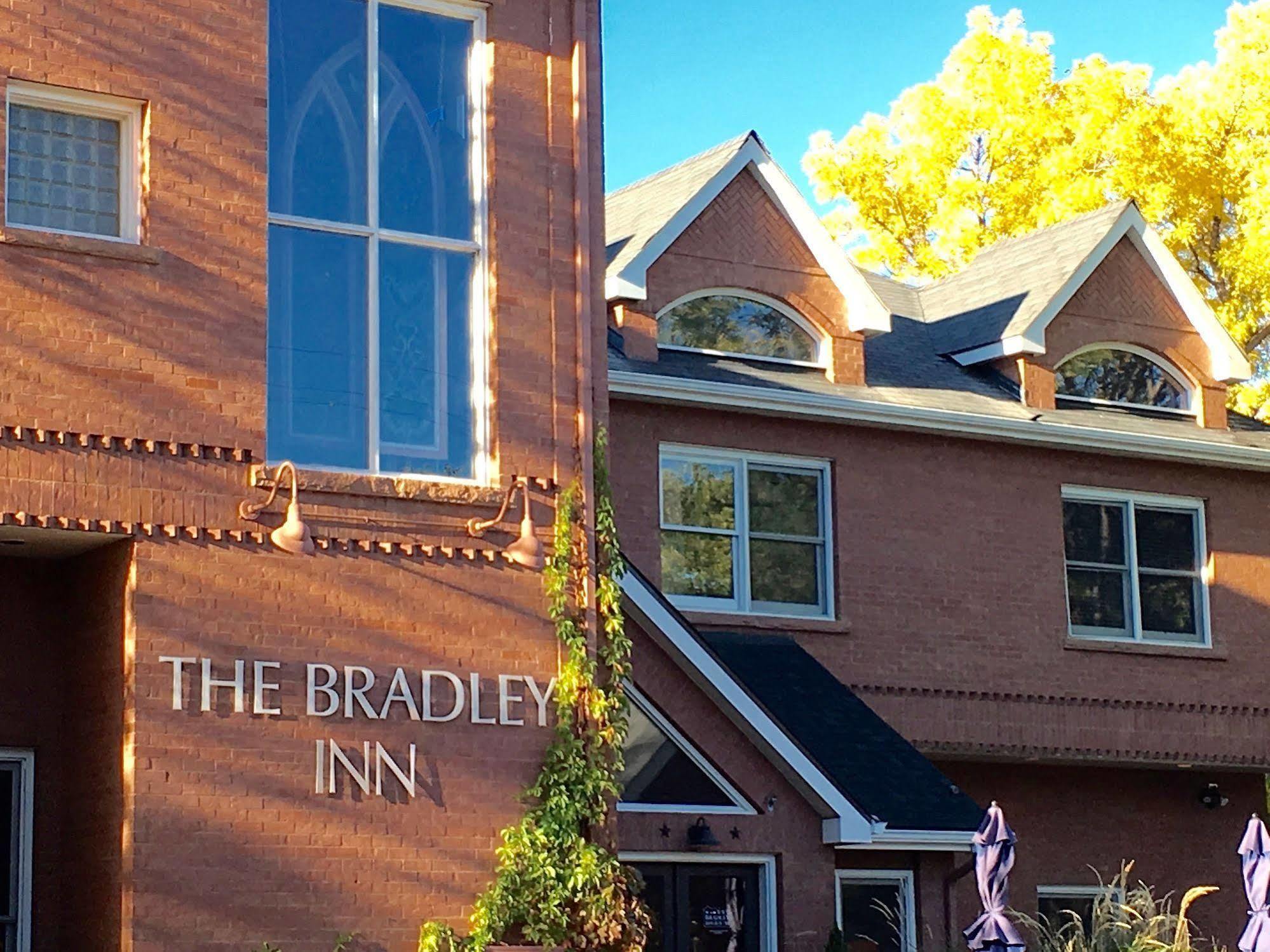 The Bradley Boulder Inn 外观 照片